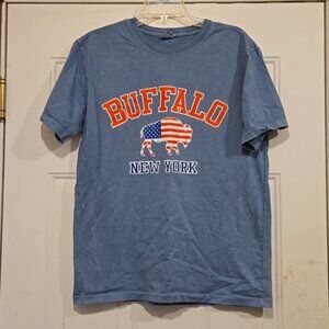 Buffalo New York T-shirt - Size Medium